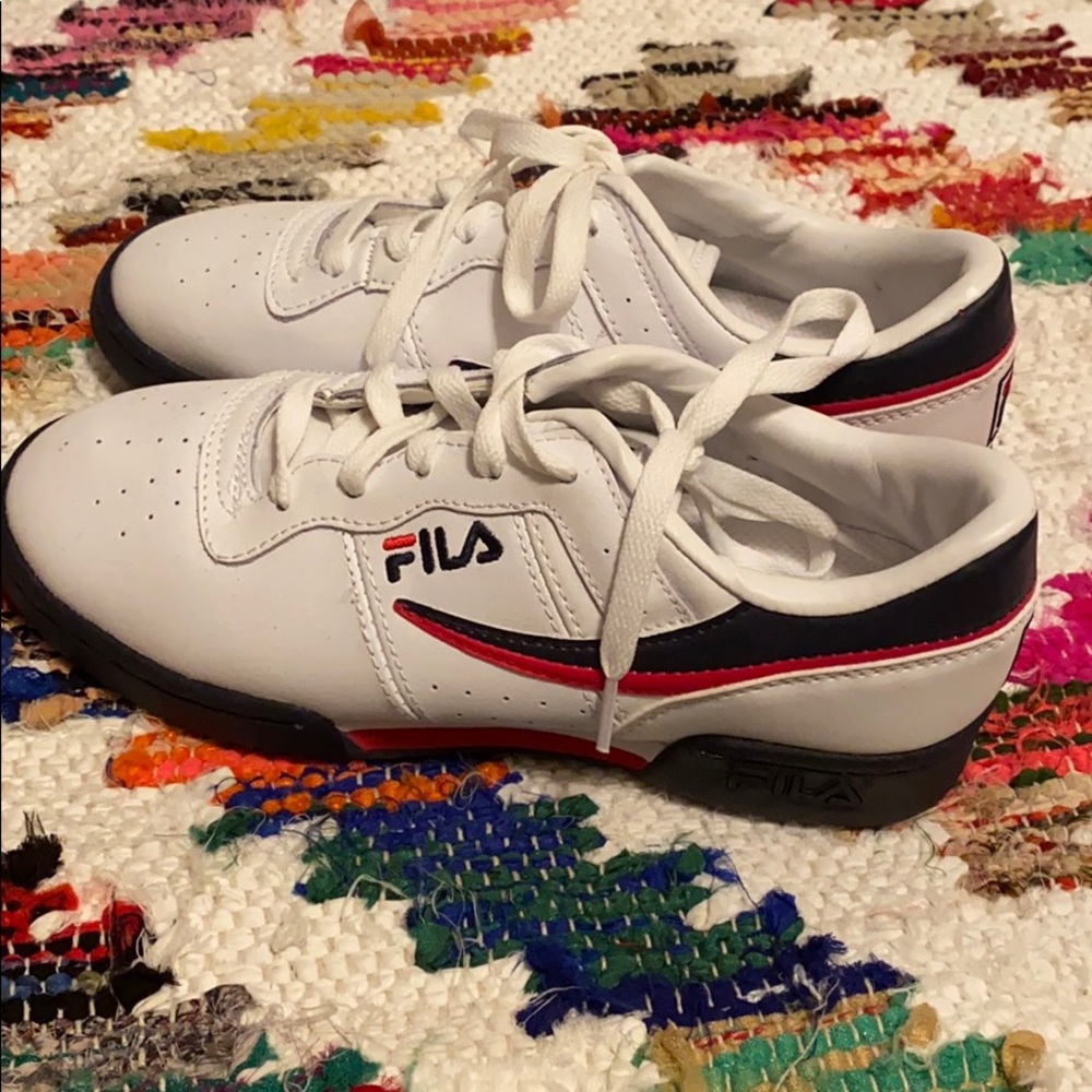 Women’s Fila Og Fitness Shoes, size 8 - Picture 3 of 5